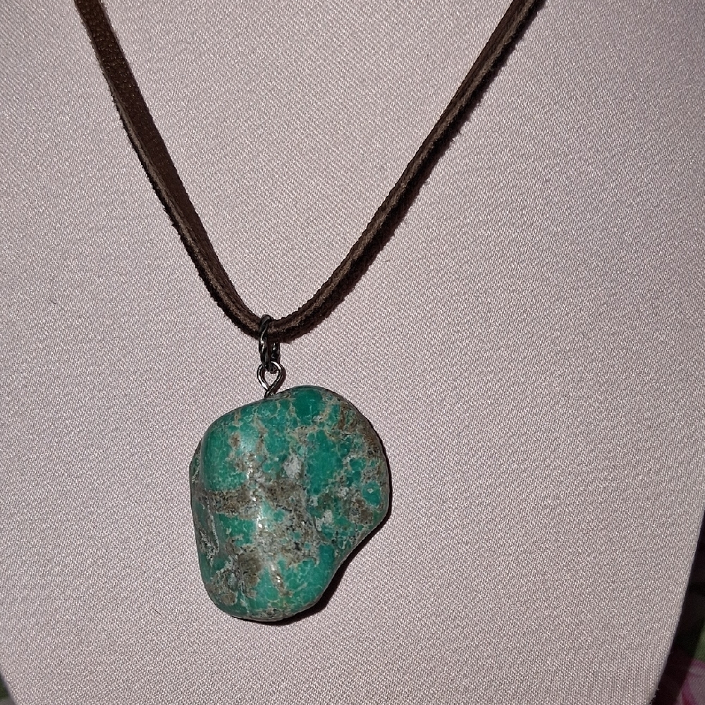 Turquoise Stone Pendant Necklace